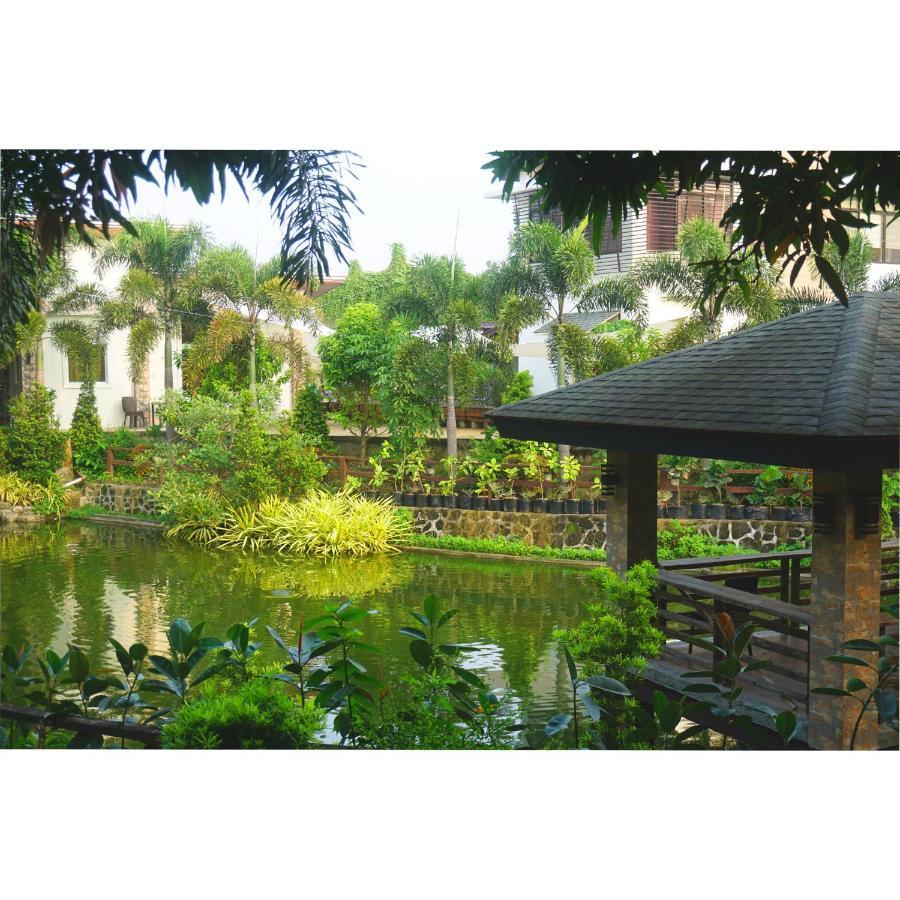 Floating Sanctuary Resort Powered By Cocotel Bulacan Экстерьер фото
