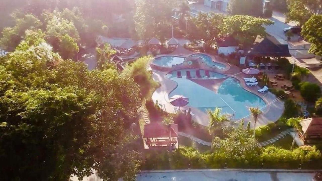 Floating Sanctuary Resort Powered By Cocotel Bulacan Экстерьер фото